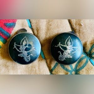 Vintage 1930’s “Siam” sterling silver and resin Niello goddess clip earrings